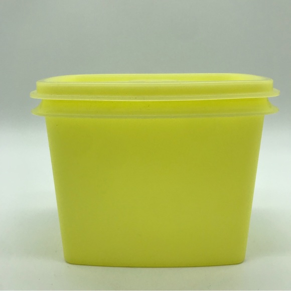 Vintage Retro Yellow Tupperware Storage Container Kitchen With Lid - Picture 11 of 11